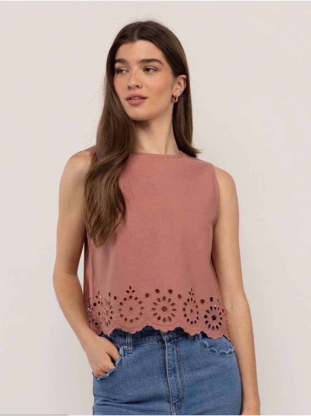 SHEIN Dusty Rose Eyelet Scallop Hem Tank